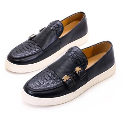 China Low Heel Men Round Toe Slip On Sneakers , Crocodile Texture Leather Horsebit Loafers for sale