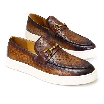 China All Seasons Mens Slip On Sneakers Genuine Leather Flat Boat Shoes For Leisure for sale