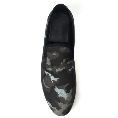 China Embroidered Mens Black Suede Loafers Shoes Luxury Sheepskin Dress Shoes for sale