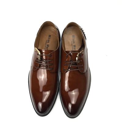 China Calf Skin Men Leather Classic Shoes Lace up Durable Dress Shoes with rivet for sale