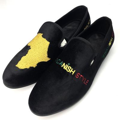 Китай Устойчивые к износу мужские бархатные туфли обычные черные кожаные туфли продается