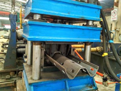 China Highway Guardrail Plate Cold Roller Forming Production Line Manufacture Supply Directly for sale