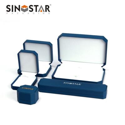 China Leather Jewelry Box with Screen Printing Surface Finish Different Colors Available à venda