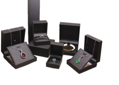 China Guarda-joias de couro de primeira qualidade dos homens, caixa de couro luxuosa preta da joia do curso à venda