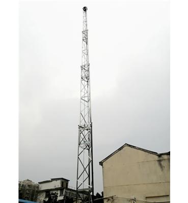 China Cell On Wheels Mobile Base 20M Sectional Freestanding Tower for sale