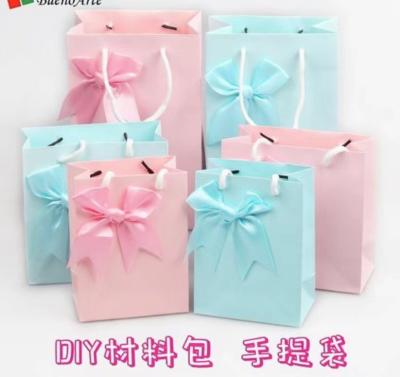 China Bolsa de papel polivalente versátil y personalizable para diversas aplicaciones en venta