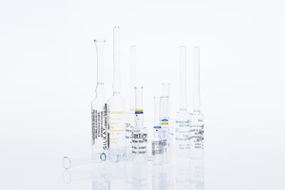 中国 Oem 10ml Pharmaceutical Ampoule Empty Injection Serum Glass Vial Clear Amber 販売のため