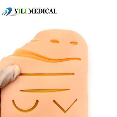 China Simulation Skin Surgical Suture Practice Pad 150*108*13mm Surgical Suture Training Pad for sale