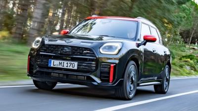China 2024 Pure electric car Mini cooper Countryman E family SUV with boxy shape 462km range with 150km motor power for sale