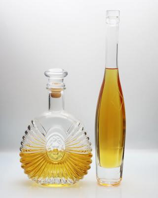 China 375ml Ice Wine Glass Bottle Diamond Super Premium Printing Golden for sale