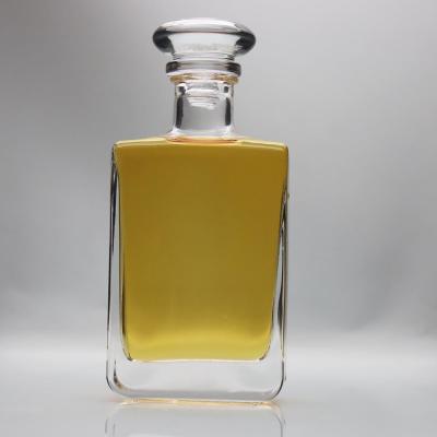China 200ml Personalized Rectangular Liquor Bottle Lead Free Flint Glass Super White for sale