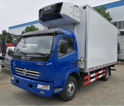 China Dongfeng Diesel Freezer Cargo Container Truck 8T para entrega de medicamentos à venda