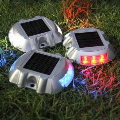 China High Brightness Aluminum  Material LED Cat Eye Solar Road Stud with Good Service Solar dock lights for sale