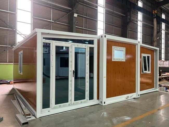 Expandable Container House
