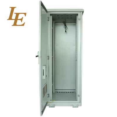 China 19 Inch 42U Industrial Server Cabinet Full Height Server Cabinet 1500kg Static Loading for sale