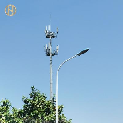China Lámpara de calle eléctrica de poste ligero de calle de los 20FT brazos solos o duales de poste en venta