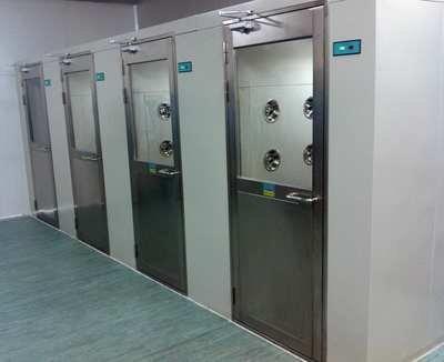 China Hepa Powder Coated Steel Cabinent Clean Room Air Shower With Auto Sense Blowing for sale
