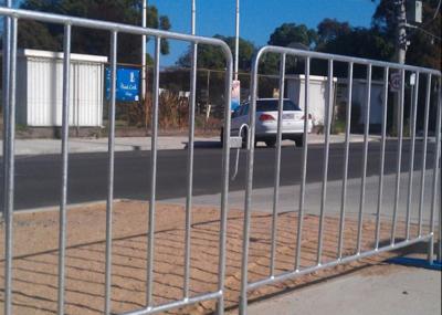 China Portable Powder Coated W2.5m Crowd Barrier Fencing for sale