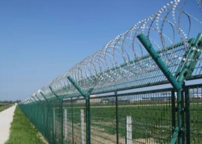 Chine Anti clôture de sécurité dans les aéroports de la maille 50*100mm de la montée 358 à vendre