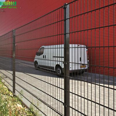 China Powder Coated 50*200mm Double Wire Mesh Fencing Green Color 3.5mm for sale