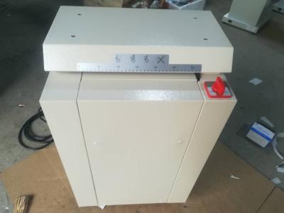 China Single Layer Corrugated Industrial Cardboard Shredder Machine 8m/Min 220V 50HZ for sale