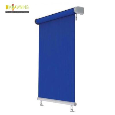 China 70mm Vertical Retractable Window Awnings  Remote Control for sale