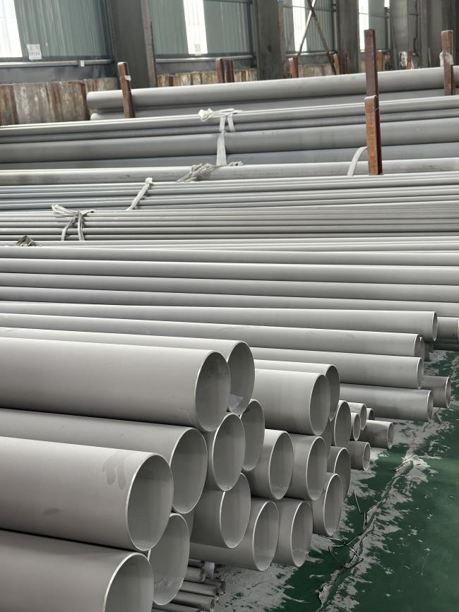 Finished 316L seamless tubes ready for packaging
