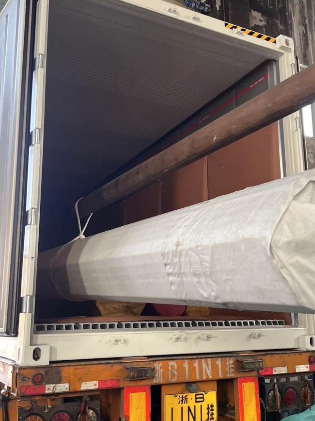 Stainless steel seamless pipe packaging