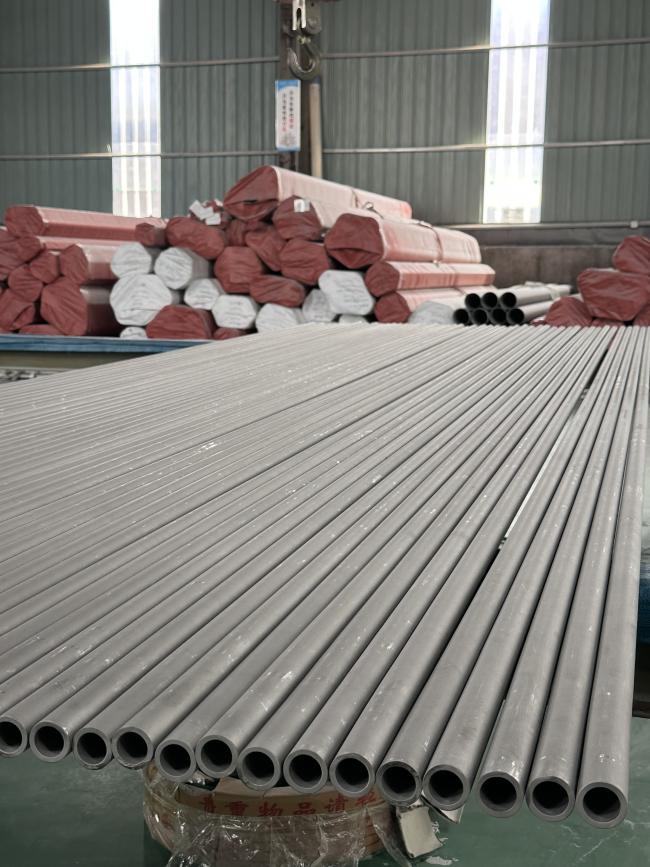 Stainless steel seamless pipe quality inspection