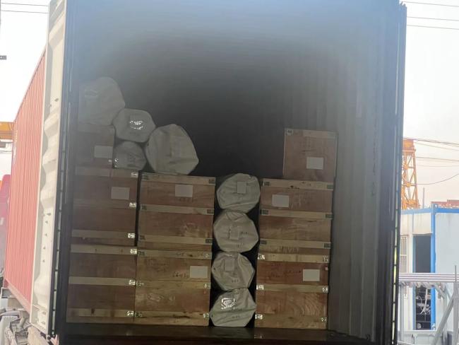 Packaged stainless steel pipes ready for shipment