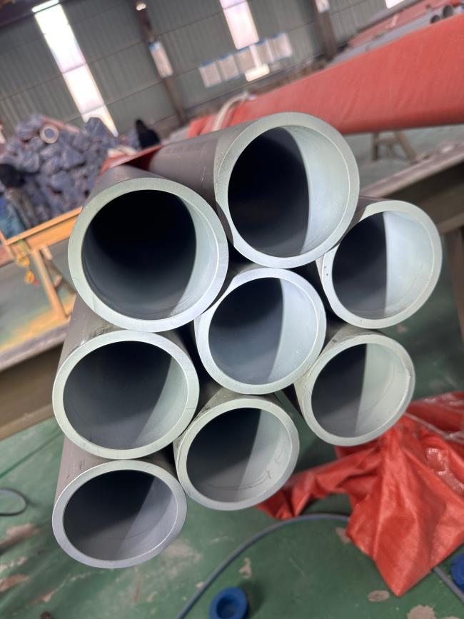Packaged stainless steel seamless pipes ready for shipment