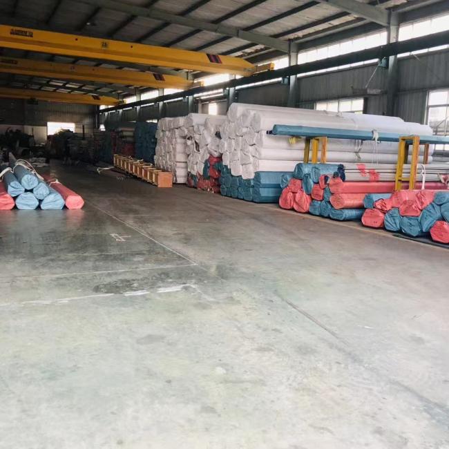 Stainless steel welded tubes packaged for shipment