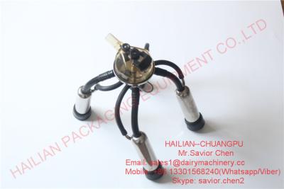 China 300CC Milking Machine Accessory Cow Milking Cluster Dairy Farm Milking Parts for sale