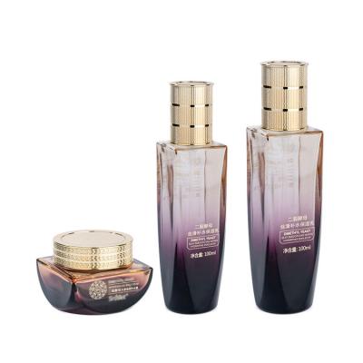 China 50g 40ml 100ml Cosmetic Packaging Bottle Purple Facial Care Skincare Glass Bottles for sale