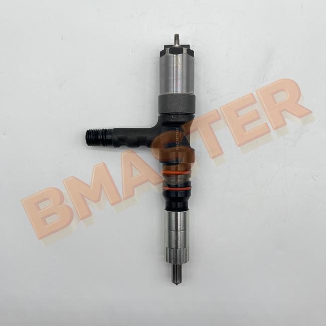 Denso Fuel Injector 095000-0562 6218-11-3100 side view displaying connection points and mounting features