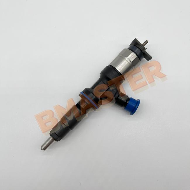 Caterpillar C4.4 engine fuel injector component side view
