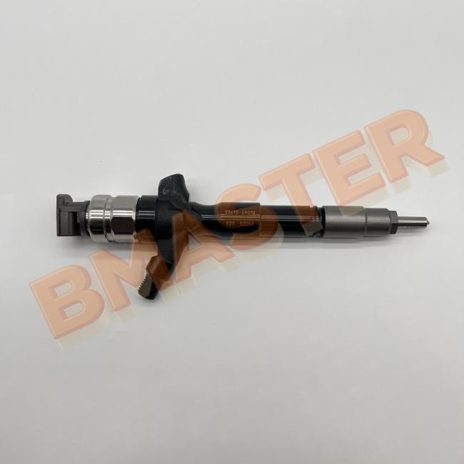 BMASTER Fuel Injector 095000-5920 side view displaying connection points and mounting features