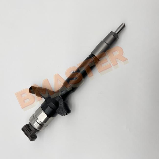 Caterpillar Fuel Injector 2950500190 - Side view displaying component details and connections