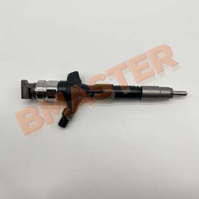 BMASTER Fuel Injector 095000-5880 side view and connection details
