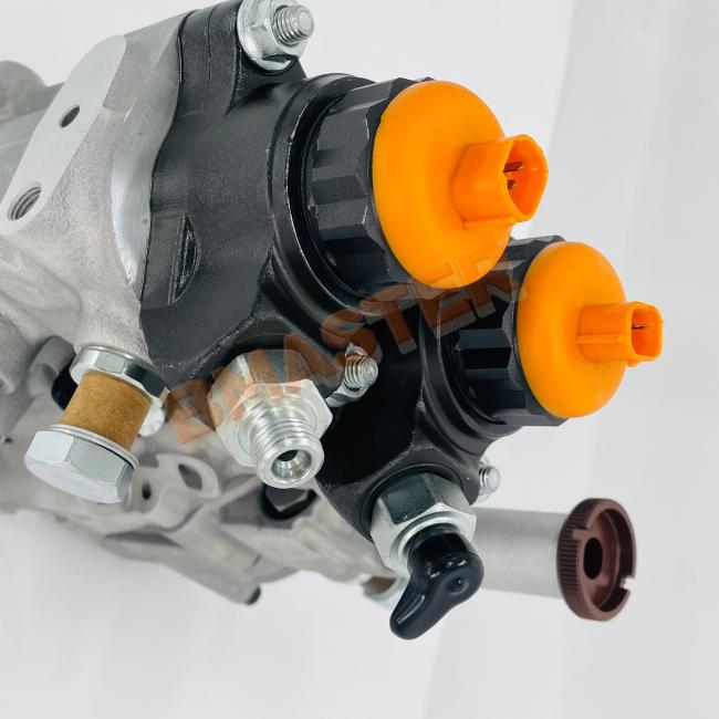 Denso Injection Pump 094000-0330 side view displaying mounting points and connections