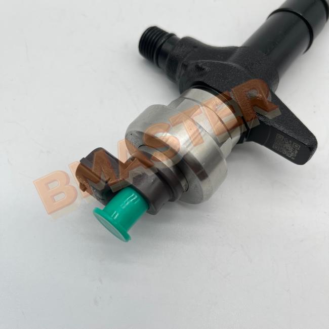 BMASTER Fuel Injector 295050-1710 side view and connection details