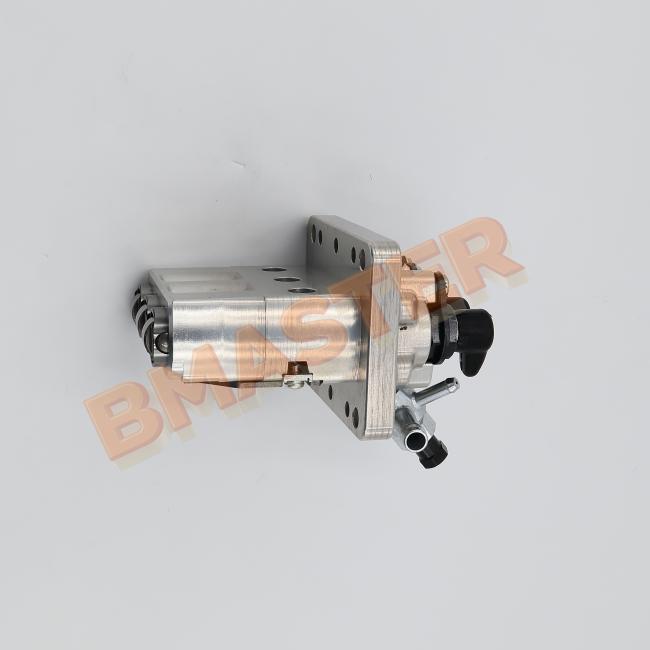 Mitsubishi fuel injection pump head 0945003910 side view