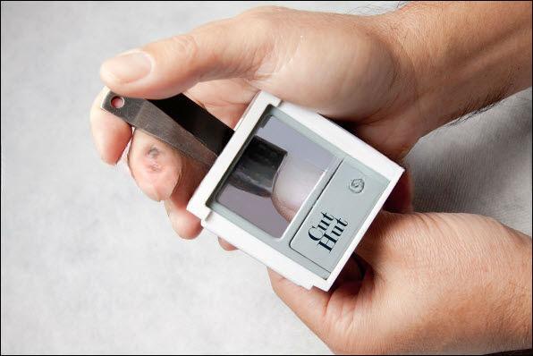 fancy practical nail catcher / clipper