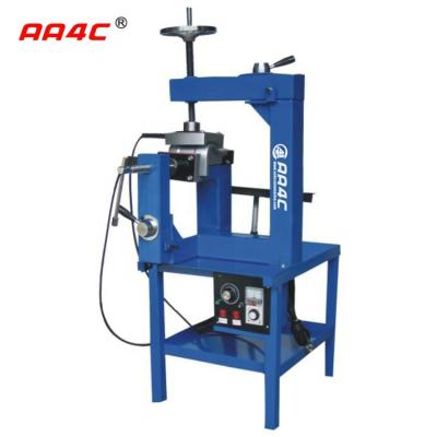 Chine Synchronisation multipoint de contrôle de température de machine de réparation de pneu d'outil d'entretien de pneu de vulcanisateur de pneu d'AA4C   AA-TR8 à vendre