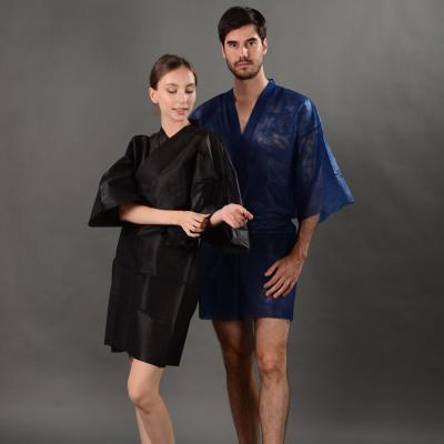 China 2021 new style Disposable Bathrobe non woven disposable beauty spa kimono robe for sale