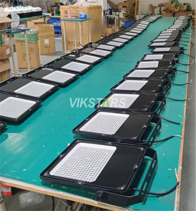 High Quality LED Flood Lights 30W 50W 100W 150W 200W 250W 300W For Outdoor Badminton Court 13