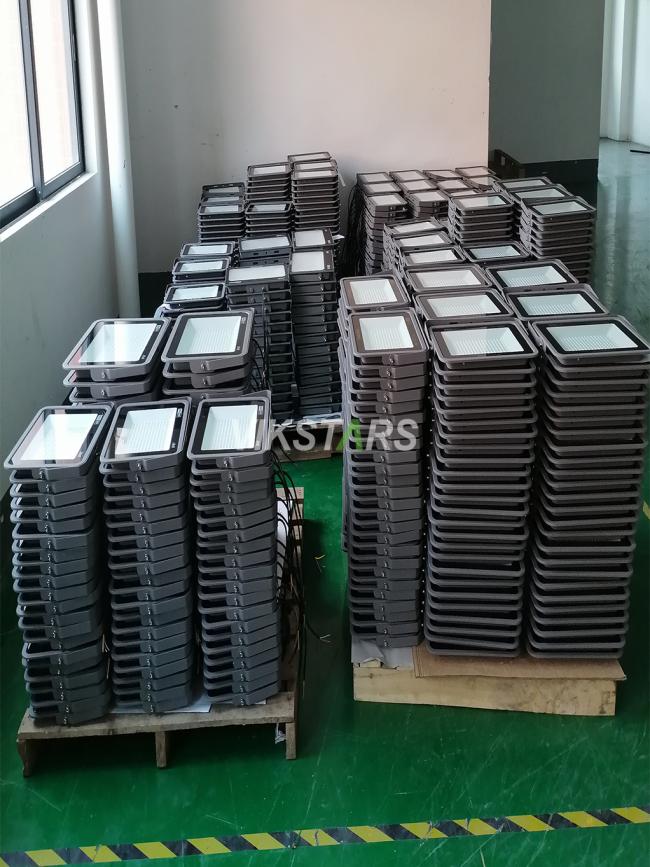 Cheapest Price LED Flood Lights 50W 100W 150W 200W 300W 400W IP67 Outdoor LED Reflector 12