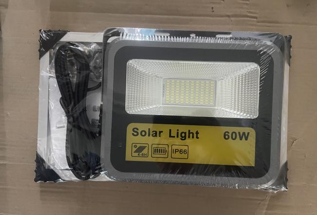 Die-cast Aluminum High Brightness 400W 300W 200W 100W Solar Flood Lights 10