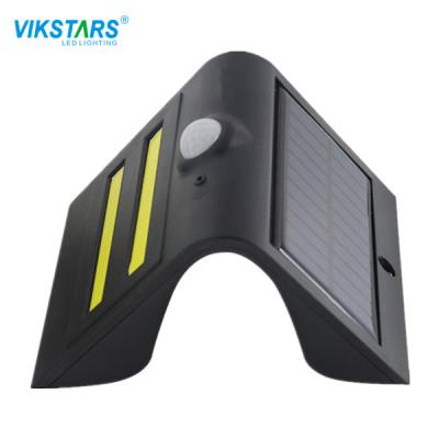 China 1.8W Solar Walkway Lights 120lm/W Luminous Efficiency For Courtyard Community for sale