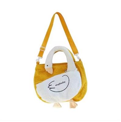 China Cute Plush Goose Bag Funny Cartoon Goose Purse Tote Handbag Large Capacity Crossbody Bag Novelty Purses for sale